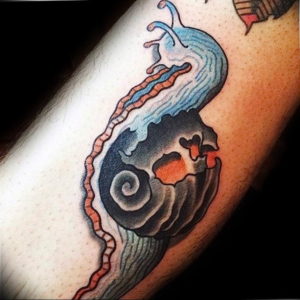 Фото тату улитка 28.07.2019 №183 - snail tattoo - tattoo-photo.ru