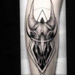 Фото тату череп козла 28.07.2019 №037 - goat skull tattoo - tattoo-photo.ru