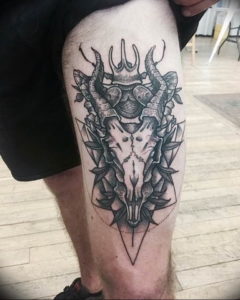 Фото тату череп козла 28.07.2019 №159 - goat skull tattoo - tattoo-photo.ru