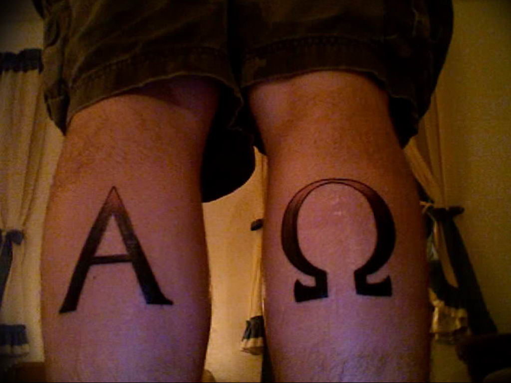 Фото пример альфа и омега тату 13.08.2019 №025 - tattoo alpha beta omeg - tattoo-photo.ru