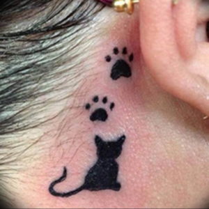 Фото тату лапки на шее 12.08.2019 №023 - paw tattoo on the neck - tattoo-photo.ru