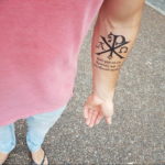 Фото пример альфа и омега тату 13.08.2019 №029 - tattoo alpha beta omeg - tattoo-photo.ru