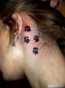 Фото тату лапки на шее 12.08.2019 №008 - paw tattoo on the neck - tattoo-photo.ru