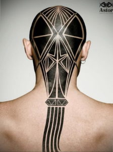фото татуировки на затылке 24.09.2019 №017 -the back of the head tattoo- tattoo-photo.ru