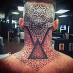 тату на затылке для мужчин 24.09.2019 №002 -the back of the head tattoo- tattoo-photo.ru