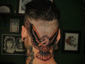 тату на затылке для мужчин 24.09.2019 №007 -the back of the head tattoo- tattoo-photo.ru