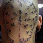 тату надписи на затылке 24.09.2019 №008 -the back of the head tattoo- tattoo-photo.ru