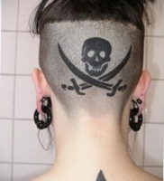 фото татуировки на затылке 24.09.2019 №005 -the back of the head tattoo- tattoo-photo.ru