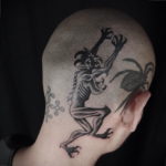 фото татуировки на затылке 24.09.2019 №012 -the back of the head tattoo- tattoo-photo.ru