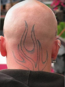 фото татуировки на затылке 24.09.2019 №035 -the back of the head tattoo- tattoo-photo.ru