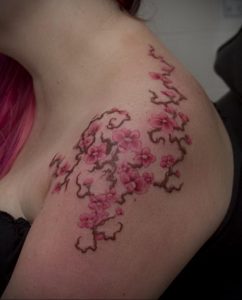 Фото вариант тату сакура для девушки 09.02.2020 №021 -sakura tattoo- tattoo-photo.ru