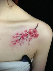 Фото тату сакура на плече 09.02.2020 №007 -sakura tattoo- tattoo-photo.ru