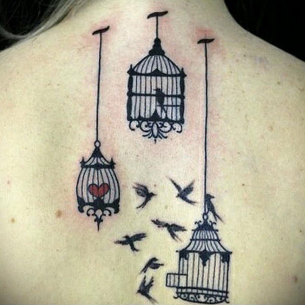 птица вылетает из клетки тату 02.01.2019 № 004 -bird cage tattoo- tattoo-ph...