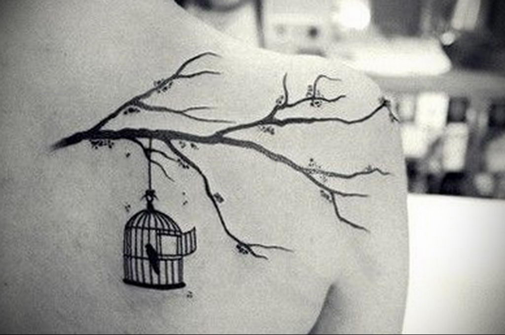 птица вылетает из клетки тату 02.01.2019 № 008 -bird cage tattoo- tattoo-.....