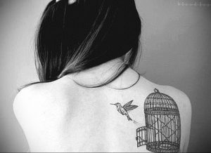 птица вылетает из клетки тату 02.01.2019 №012 -bird cage tattoo- tattoo-photo.ru