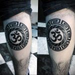 фото пример символ тату ОМ 08.02.2020 №044 -tattoo om- tattoo-photo.ru