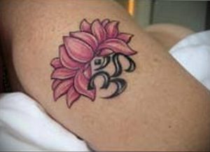 фото пример символ тату ОМ 08.02.2020 №051 -tattoo om- tattoo-photo.ru
