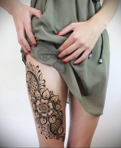 Мехенди на ляжках фото пример 14.02.2020 №127 -Mehendi on thighs- tattoo-photo.ru