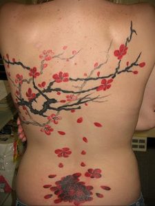 Фото вариант тату с деревом сакуры 09.02.2020 №028 -sakura tattoo- tattoo-photo.ru