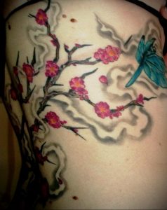 Фото вариант тату с деревом сакуры 09.02.2020 №032 -sakura tattoo- tattoo-photo.ru
