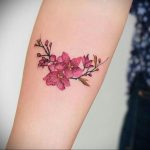 Фото вариант тату сакура для девушки 09.02.2020 №003 -sakura tattoo- tattoo-photo.ru