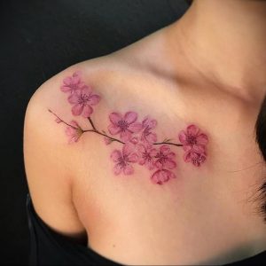 Фото тату сакура на плече 09.02.2020 №020 -sakura tattoo- tattoo-photo.ru