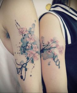 Фото тату сакура на руке 09.02.2020 №011 -sakura tattoo- tattoo-photo.ru