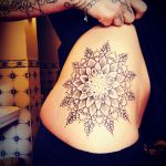 тату мандала на бедре 04.02.2020 №036 -mandala tattoo- tattoo-photo.ru