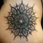 тату мандала на бедре 04.02.2020 №046 -mandala tattoo- tattoo-photo.ru