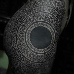 тату мандала на бедре 04.02.2020 №061 -mandala tattoo- tattoo-photo.ru