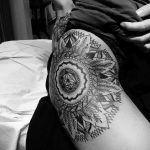 тату мандала на бедре 04.02.2020 №102 -mandala tattoo- tattoo-photo.ru