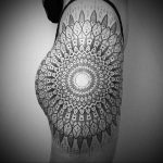 тату мандала на бедре 04.02.2020 №105 -mandala tattoo- tattoo-photo.ru