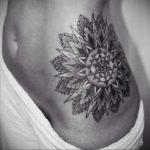 тату мандала на бедре 04.02.2020 №106 -mandala tattoo- tattoo-photo.ru