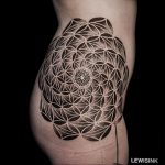 тату мандала на бедре 04.02.2020 №107 -mandala tattoo- tattoo-photo.ru