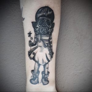 тату противогаз 15.01.2020 №055 -gas mask tattoo- tattoo-photo.ru