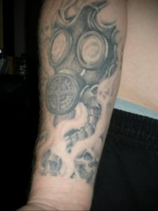 тату противогаз 15.01.2020 №067 -gas mask tattoo- tattoo-photo.ru