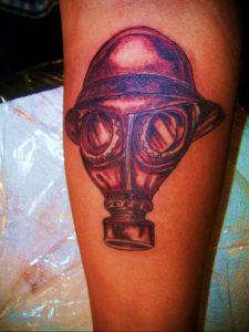 тату противогаз 15.01.2020 №173 -gas mask tattoo- tattoo-photo.ru