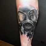 тату противогаз 15.01.2020 №319 -gas mask tattoo- tattoo-photo.ru