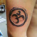 фото вариант символ тату ОМ 08.02.2020 №022 -tattoo om- tattoo-photo.ru
