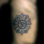 фото пример символ тату ОМ 08.02.2020 №081 -tattoo om- tattoo-photo.ru