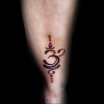 фото пример тату ОМ на руке 08.02.2020 №013 -tattoo om- tattoo-photo.ru