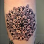 фото пример тату мандала 04.02.2020 №023 -mandala tattoo- tattoo-photo.ru