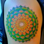 фото пример тату мандала 04.02.2020 №067 -mandala tattoo- tattoo-photo.ru