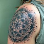 фото пример тату мандала 04.02.2020 №113 -mandala tattoo- tattoo-photo.ru