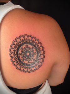 фото пример тату мандала 04.02.2020 №120 -mandala tattoo- tattoo-photo.ru