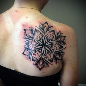 фото пример тату мандала 04.02.2020 №162 -mandala tattoo- tattoo-photo.ru