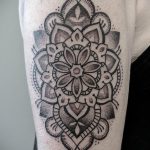 фото пример тату мандала 04.02.2020 №188 -mandala tattoo- tattoo-photo.ru