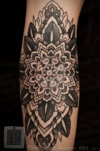 фото пример тату мандала 04.02.2020 №196 -mandala tattoo- tattoo-photo.ru