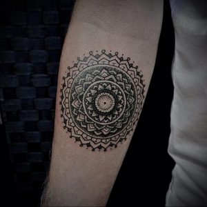 фото пример тату мандала 04.02.2020 №280 -mandala tattoo- tattoo-photo.ru