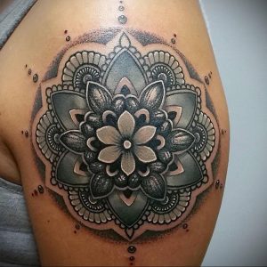 фото пример тату мандала 04.02.2020 №293 -mandala tattoo- tattoo-photo.ru